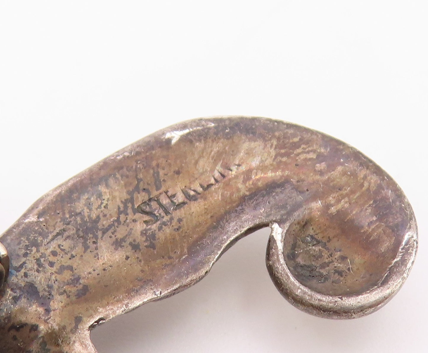 925 Sterling Silver  Vintage Shiny Rustic Dagger Motif Brooch Pin  BP3230