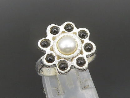 925 Sterling Silver  Vintage Cultured Pearl & Onyx Flower Ring Sz 7  RG24448