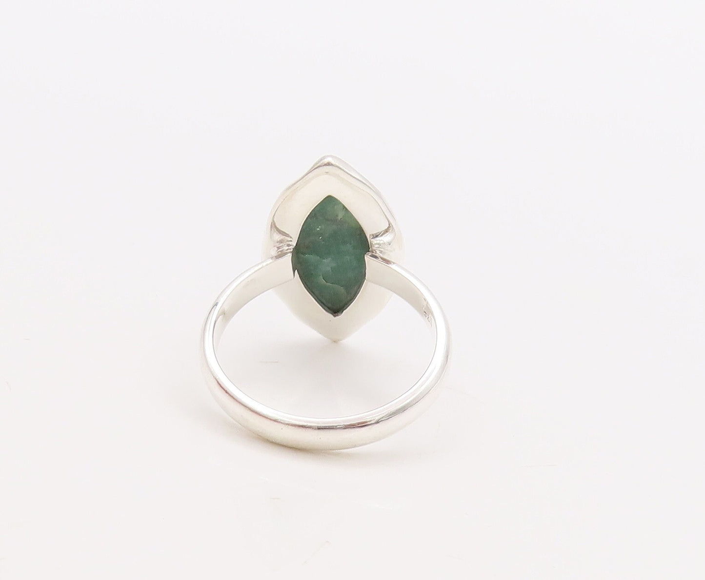 925 Sterling Silver Vintage Ring Marquise Cut Green Gemstone  Sz 7  RG29837