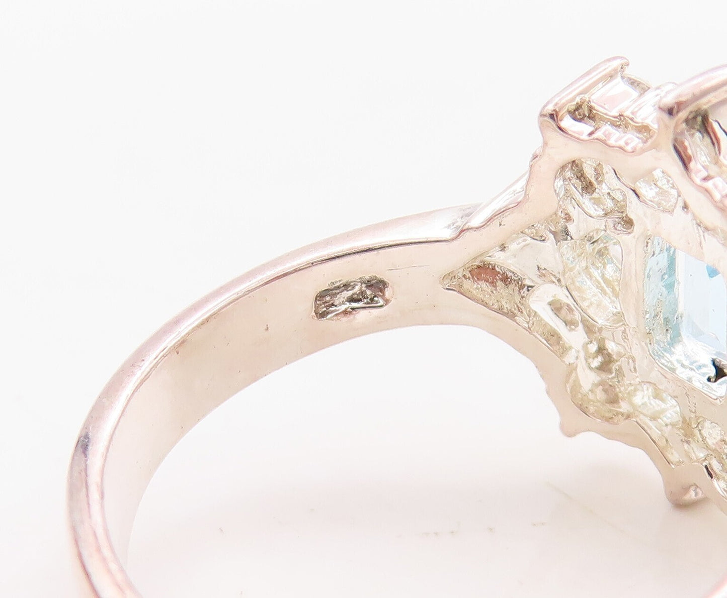 925 Sterling Silver Vintage Ring Modernist Blue Halo White Topaz  Sz 7 RG31123