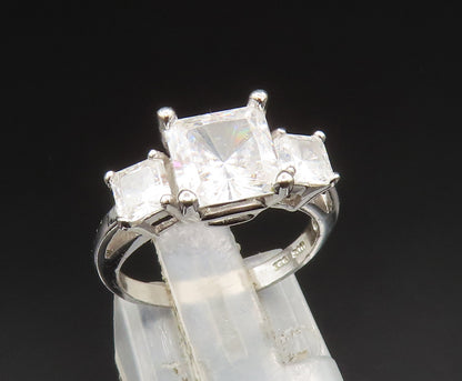 925 Sterling Silver  Vintage Three Stone Cubic Zirconia Ring Sz 5  RG24566