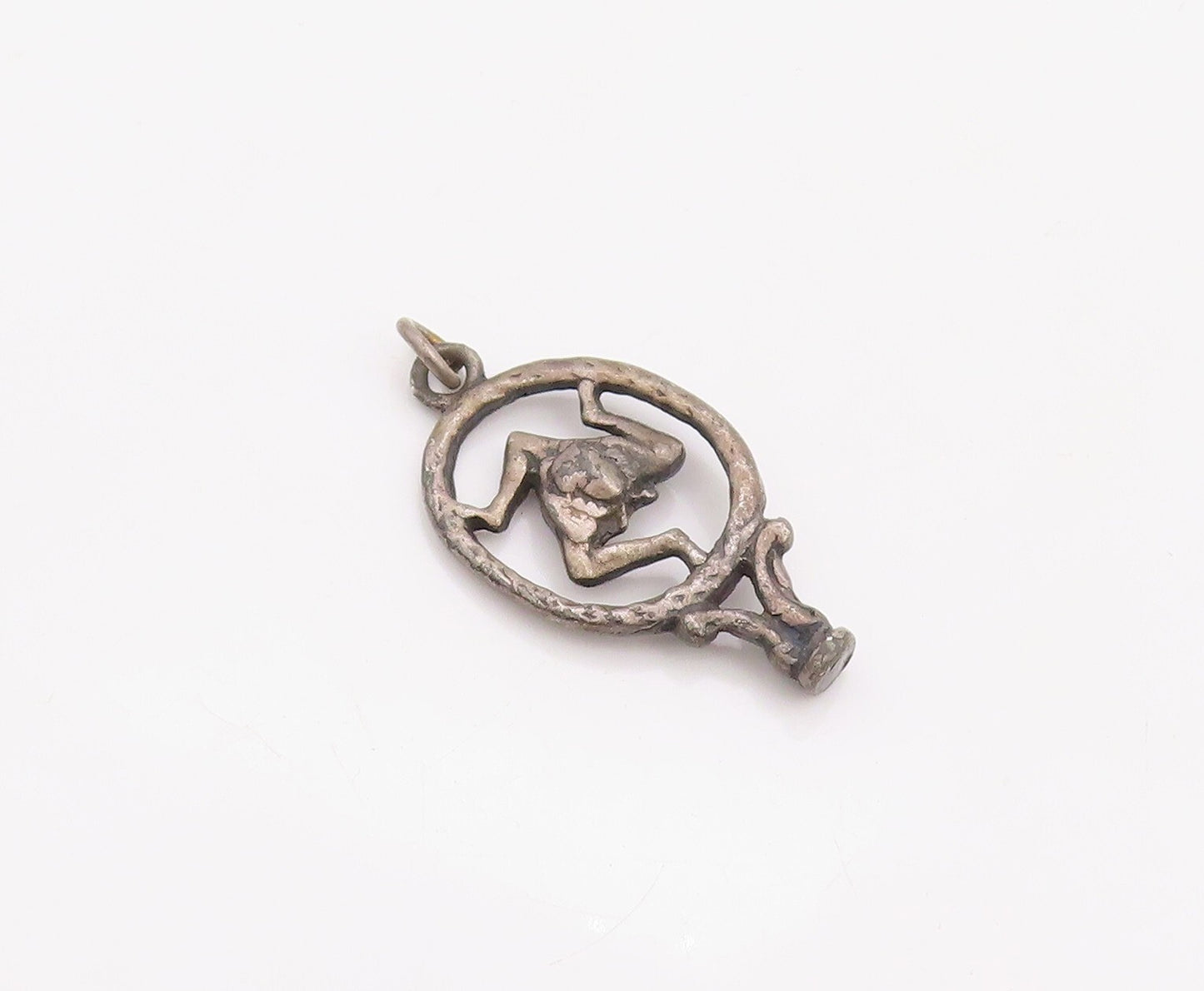 925 Sterling Silver Vintage Pendant Dark Tone Cutout Triskelion  PT23579