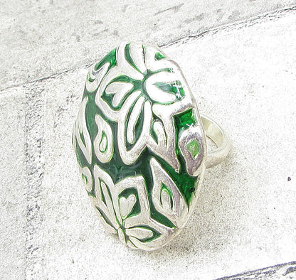 925 Sterling Silver  Carved Floral Over Green Enamel Cocktail Ring Sz 7 RG1425
