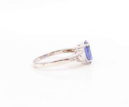 925 Sterling Silver Vintage Ring Oval Sapphire CZ Side Stones Sz 7  RG30742
