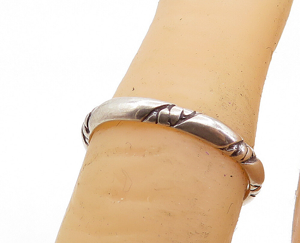 SHUBE 925 Silver  Vintage Petite Etched Slanted Pattern Band Ring Sz 6  RG6424