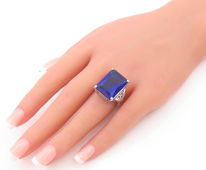 925 Sterling Silver Vintage Ring Large Rectangle Cut Blue CZ   Sz 6.5  RG32925
