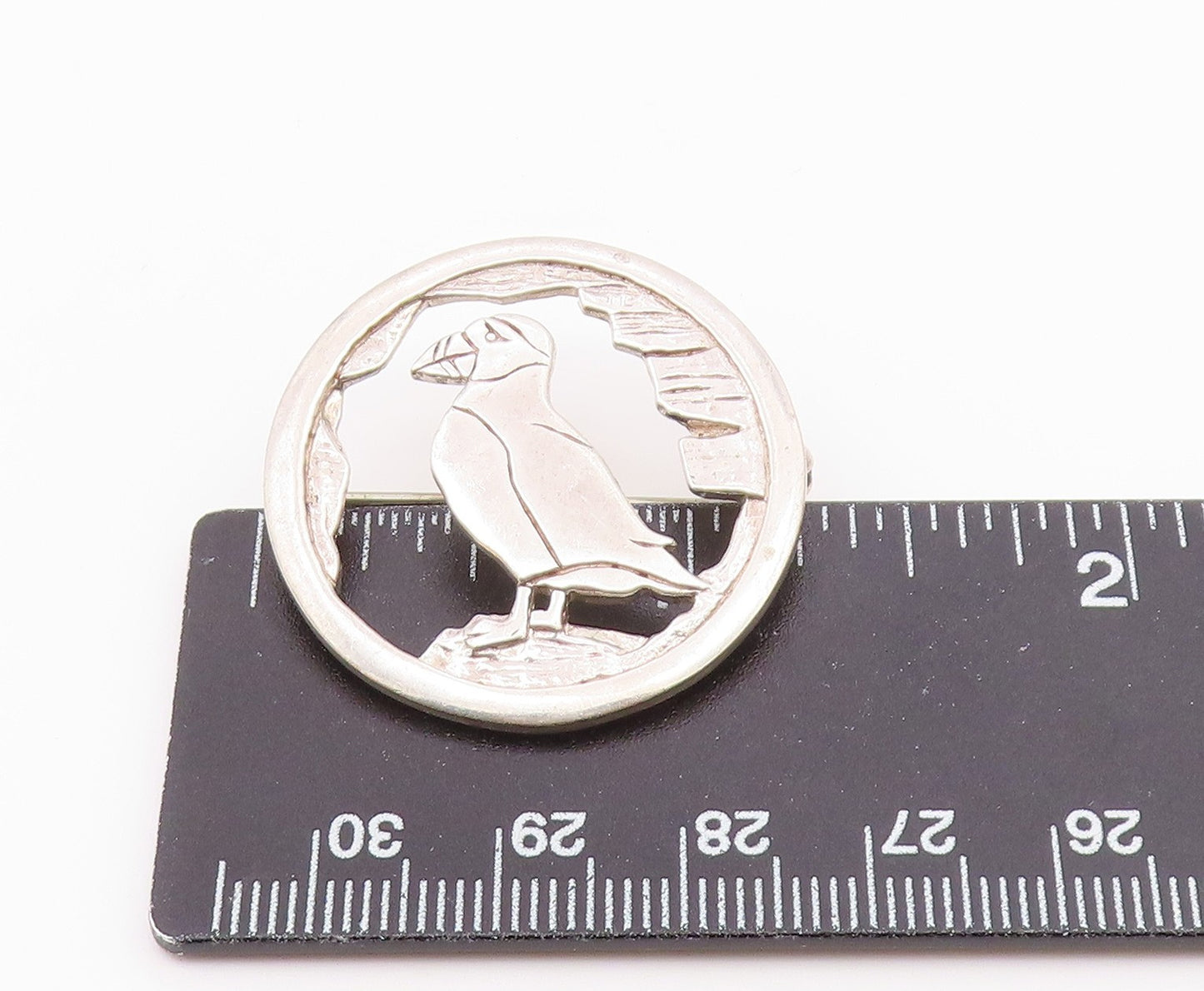 ENGLAND 925 Silver  Vintage Shiny Perched Toucan Bird Brooch Pin  BP8246