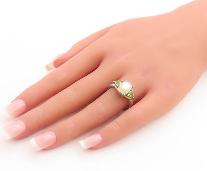 925 Sterling Silver Vintage Ring Cabochon Gemstone Triangle Peridot Sz 9 RG31228