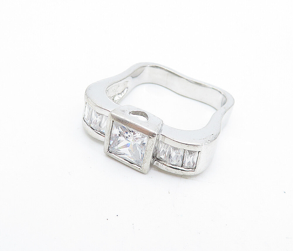925 Sterling Silver Cubic Zirconia Solitaire With Accents Ring Sz 6 RG6769