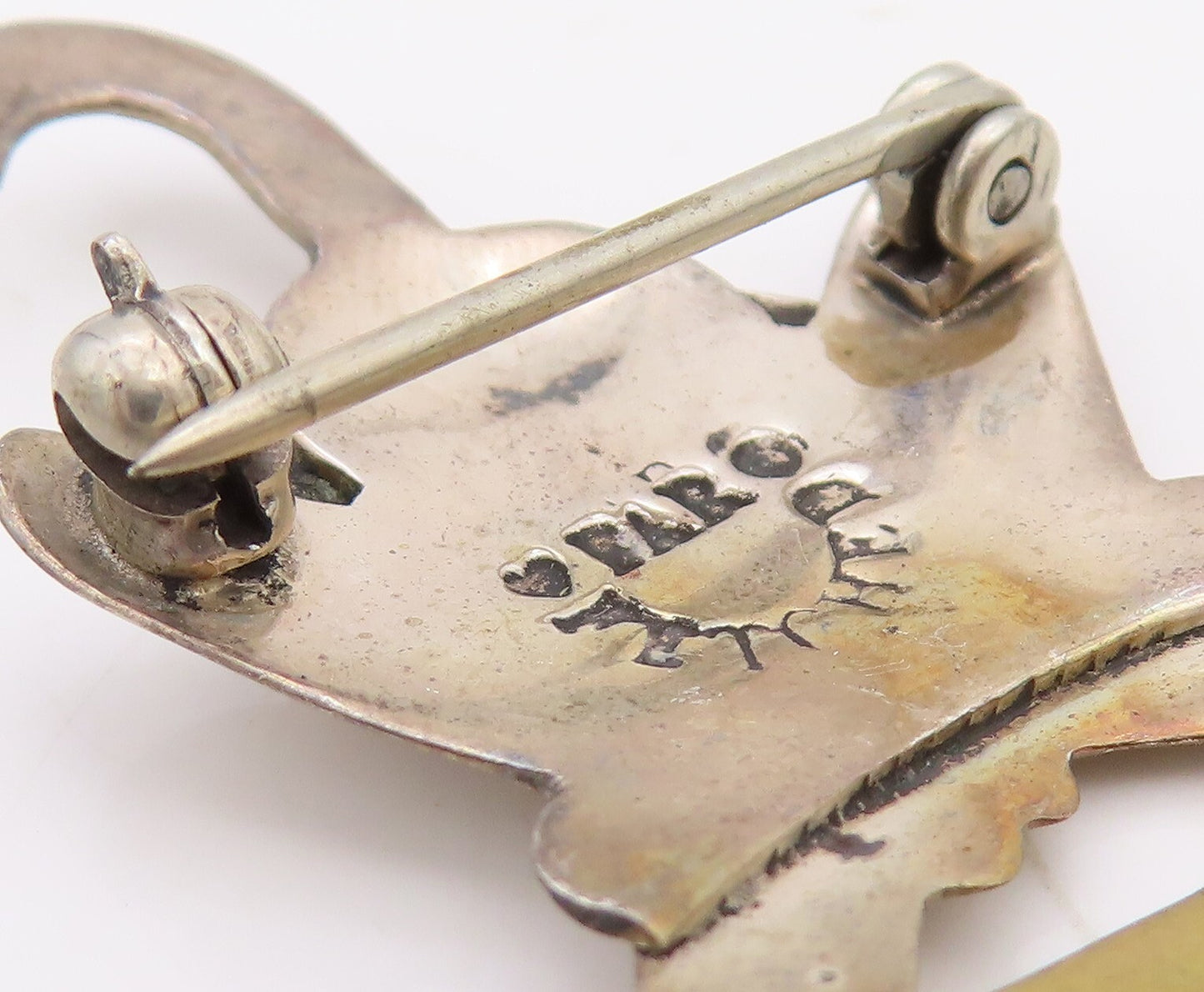 925 Sterling Silver Vintage Brooch Pin FAR FETCHED Dog Chasing Bone BP11200
