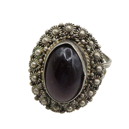 925 Sterling Silver  Vintage Cabochon Amethyst Cocktail Ring Sz 7.5  RG19027