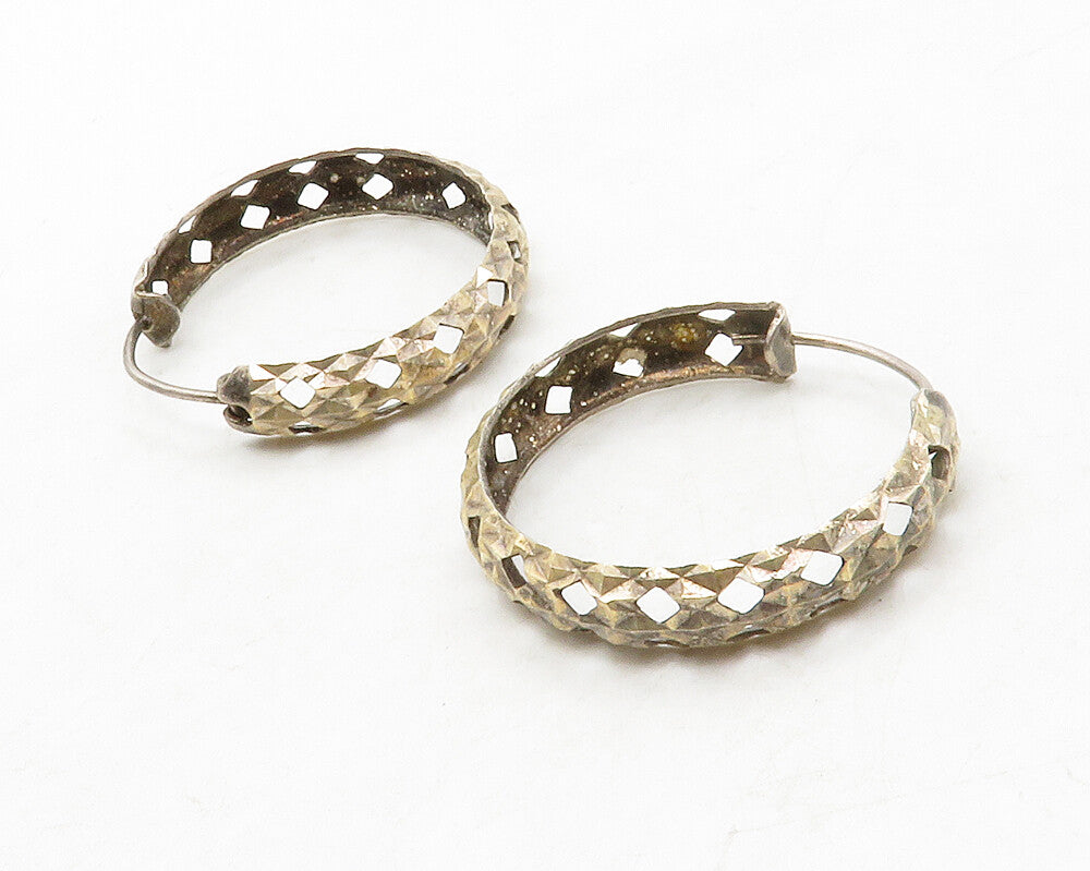 925 Sterling Silver  Vintage Shiny Cutout Design Round Hoop Earrings  EG6741