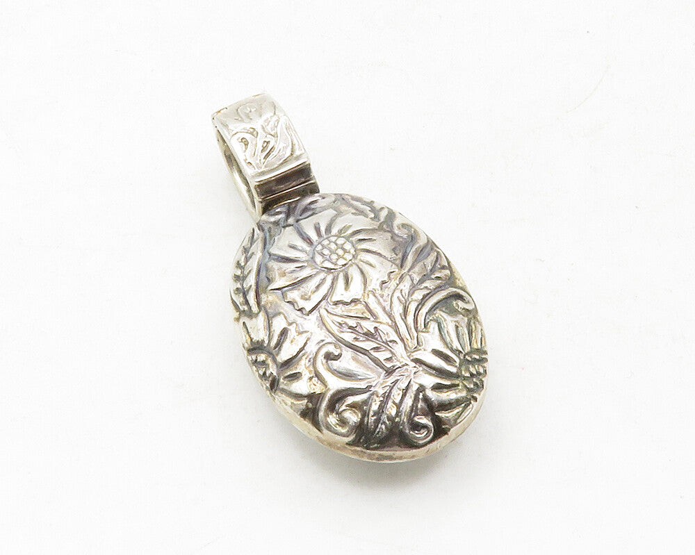 925 Sterling Silver  Vintage Cabochon Howlite Floral Design Pendant  PT9866