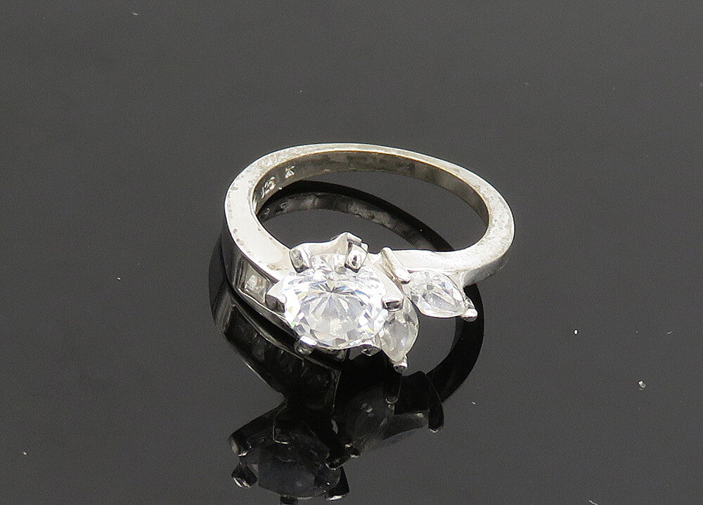 925 Sterling Silver  Vintage Cubic Zirconia Floral Band Ring Sz 6  RG19928