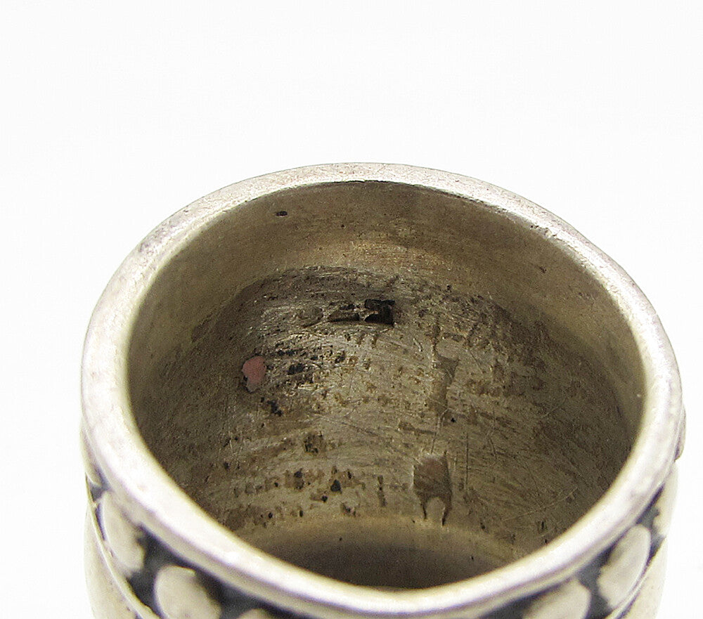 925 Sterling Silver  Vintage Pebbled Edges Thick Band Ring Sz 5.5  RG3368