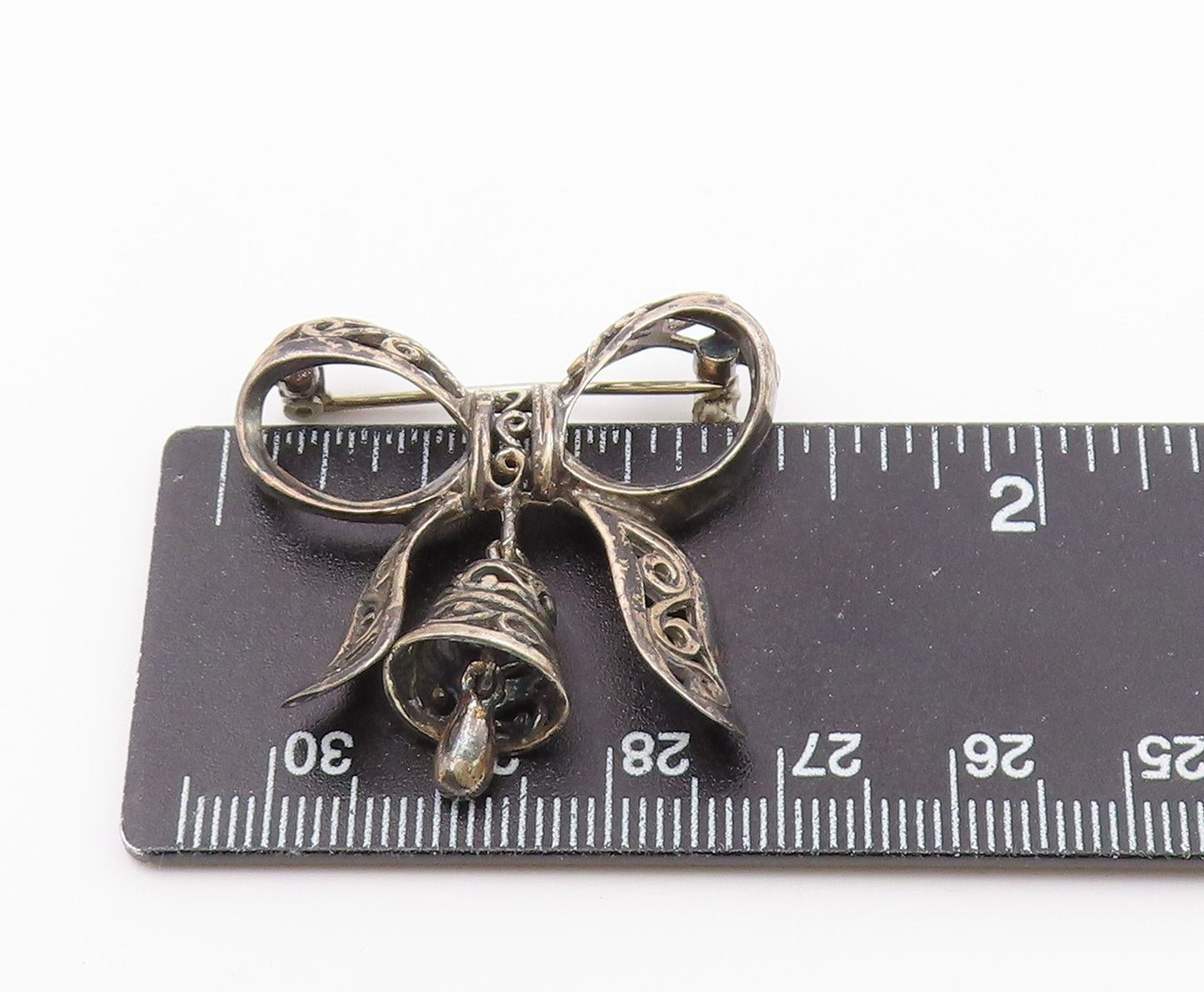 925 Sterling Silver  Vintage Bow Tied Ribbon Bell Brooch Pin (Jingles)  BP9211