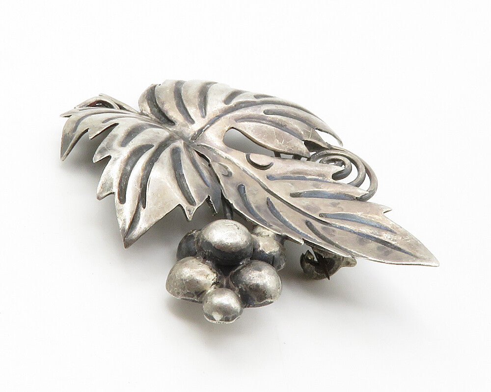 MEXICO 925 Silver  Vintage Dark Tone Grape Leaf Motif Brooch Pin  BP5520