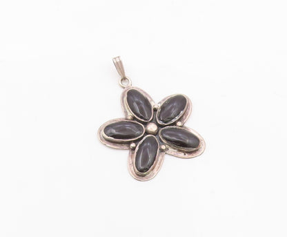 NAVAJO 925 Sterling Silver  Vintage Black Onyx Flower Motif Pendant  PT14898