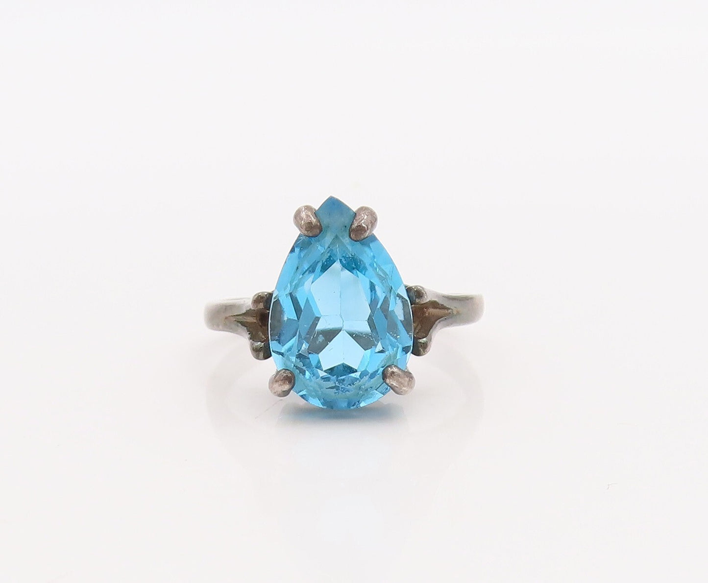 925 Sterling Silver Vintage Ring Cutout Neck Drop Cut Blue CZ  Sz 5  RG28731