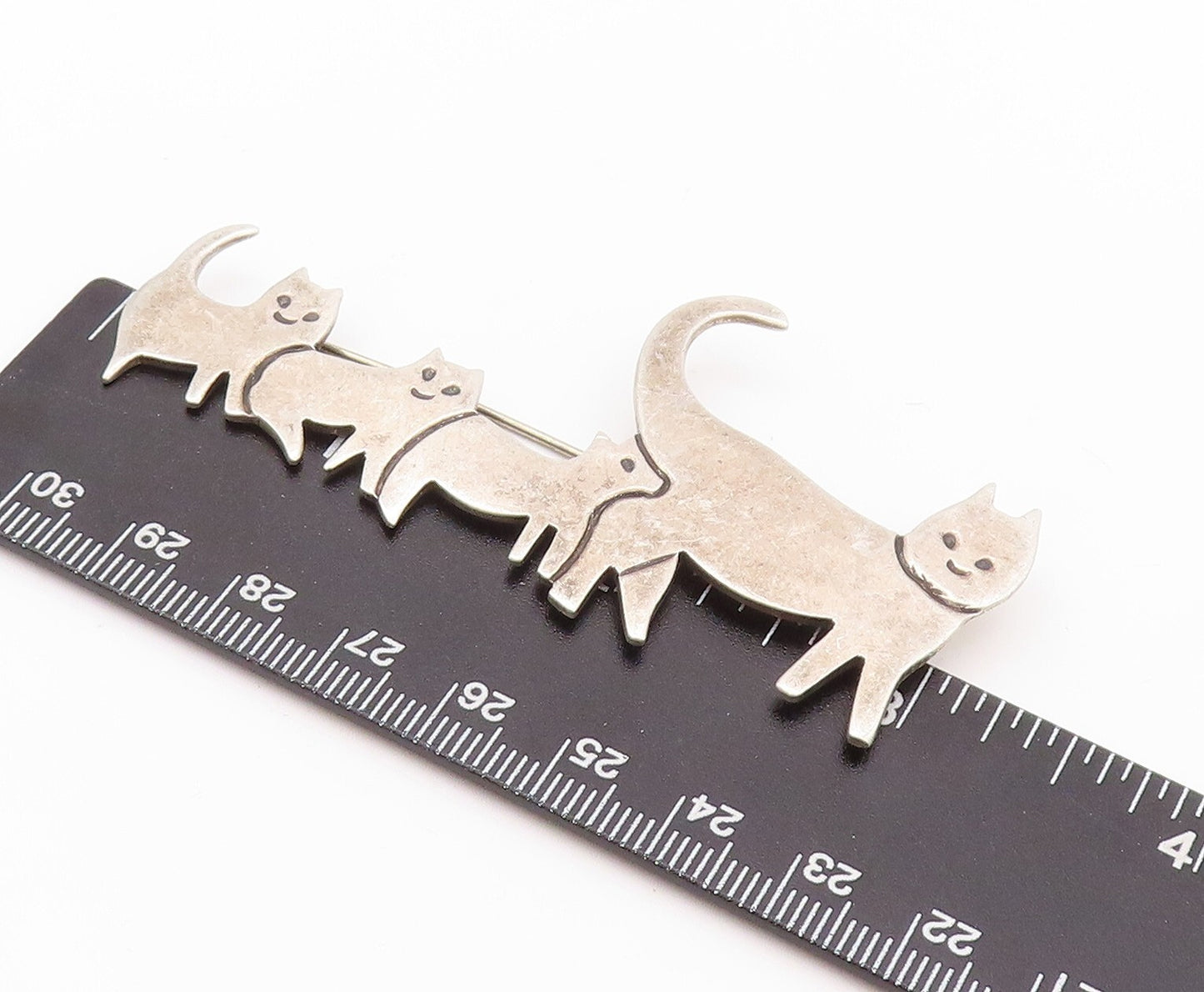 925 Sterling Silver Vintage Brooch Pin MEXICO Carved Kitten Family  BP11168