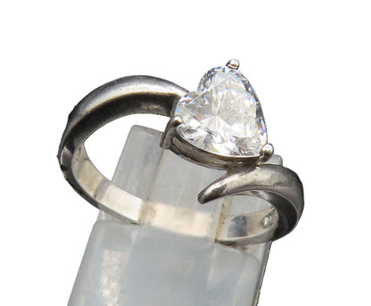 925 Silver   Vintage Cubic Zirconia Love Heart Bypass Ring Sz 7  RG24722