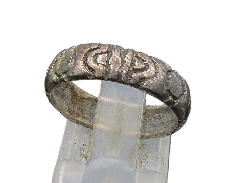 925 Sterling Silver  Vintage Dark Tone Pattern Petite Band Ring Sz 6  RG22980