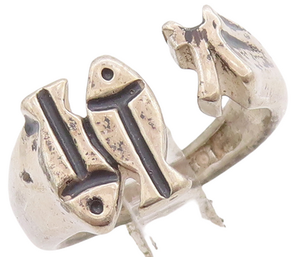 925 Sterling Silver Vintage Ring Solid Split Band Fish Carved  Sz 8  RG28955