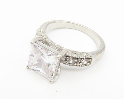 925 Sterling Silver  Cubic Zirconia Solitaire With Accents Ring Sz 7  RG11054
