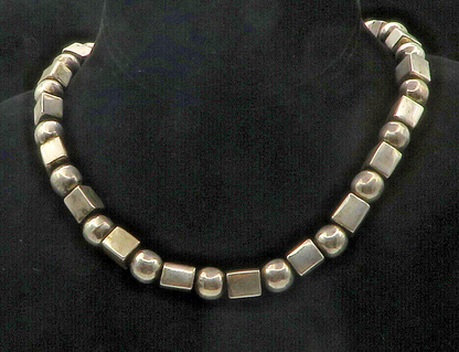MEXICO 925 Sterling Silver  Vintage Smooth Shiny Beaded Chain Necklace  NE2376