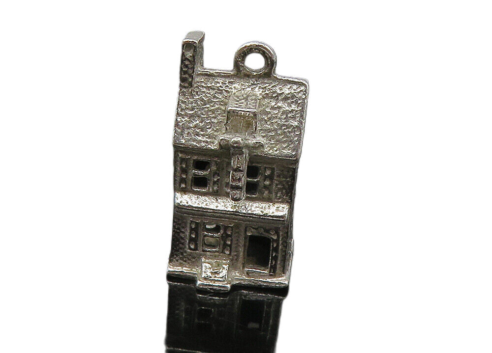 M&M 925 Sterling Silver  Vintage Petite House With Waving Flag Pendant  PT7656
