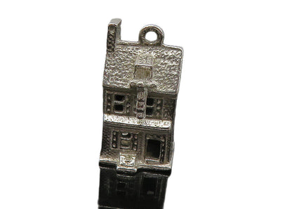 M&M 925 Sterling Silver  Vintage Petite House With Waving Flag Pendant  PT7656