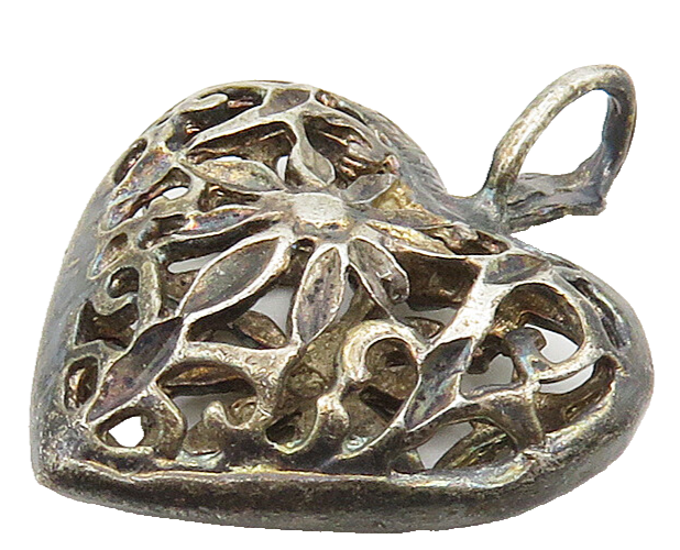 925 Sterling Silver  Vintage Dark Tone Floral Love Heart Pendant  PT12264