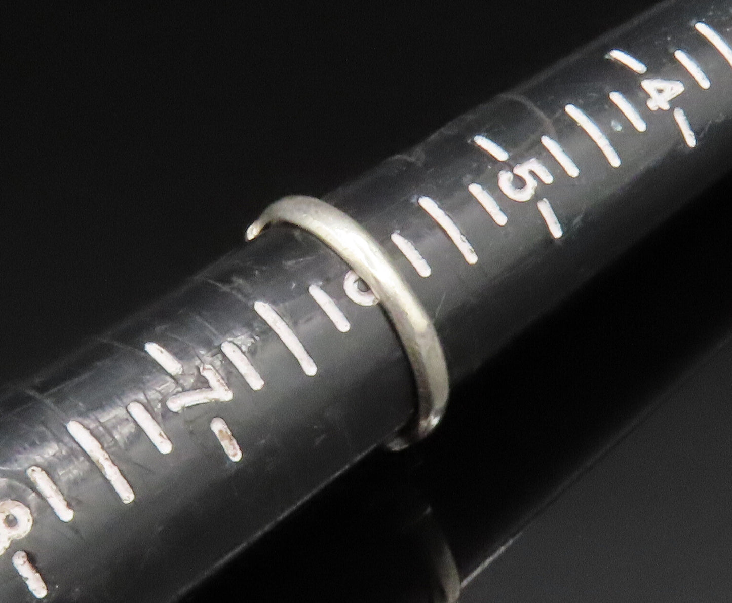 925 Sterling Silver Vintage Unique Black Cat's Eye Border Ring Sz 6  RG25209