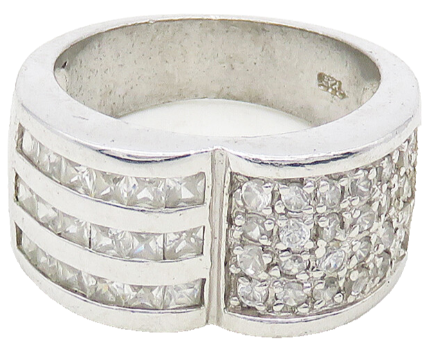 925 Sterling Silver  Shiny White Topaz Heart Shaped Band Ring Sz 7  RG16966