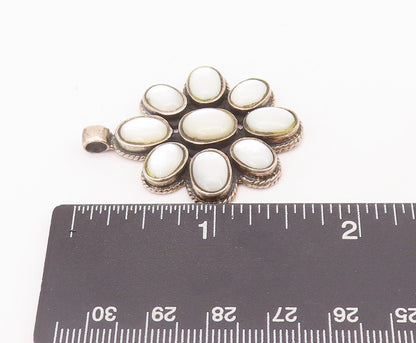 925 Sterling Silver Vintage Pendant Oval Cut Mother Of Pearls Flower  PT22812