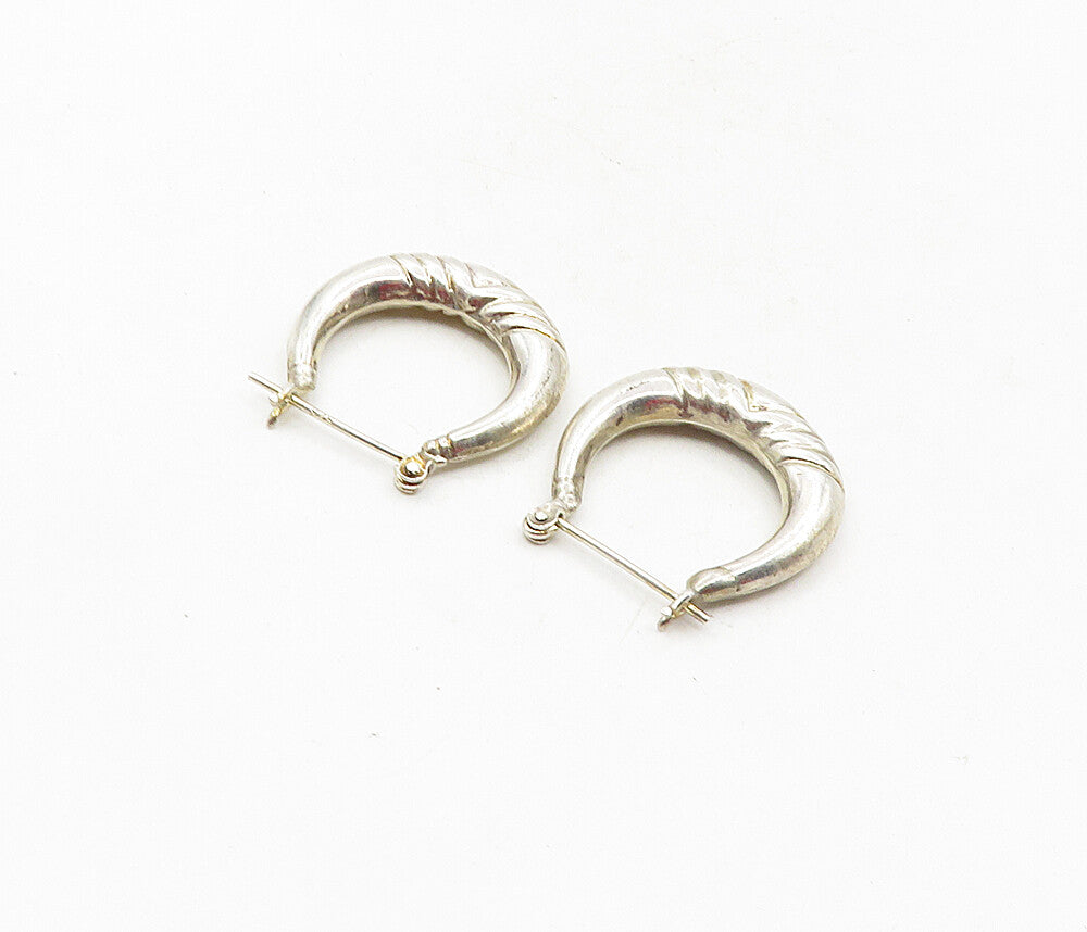 925 Sterling Silver  Vintage Shiny Hollow Fluted Detail Hoop Earrings  EG4722