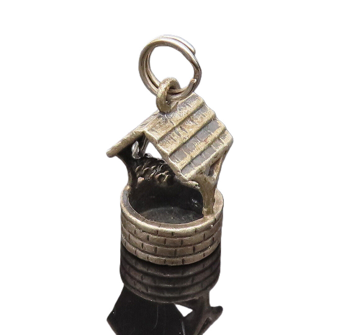 DANECRAFT 925 Sterling Silver  Vintage Mini Water Well Charm Pendant  PT22069