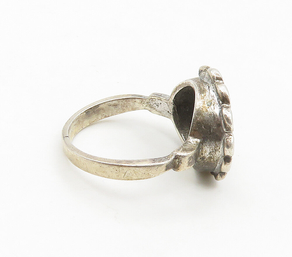 925 Sterling Silver  Vintage Sparkling Flower Motif Band Ring Sz 5.5  RG16917
