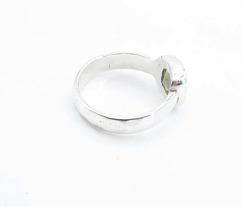 925 Sterling Silver  Vintage Faceted Topaz Hammered Solitaire Ring Sz 7 RG5833