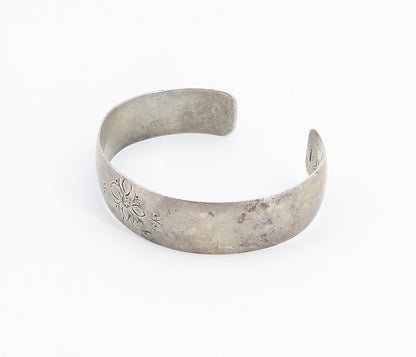 DESIGNER 925 Sterling Silver  Vintage Etched Flower Cuff Bracelet  BT3480