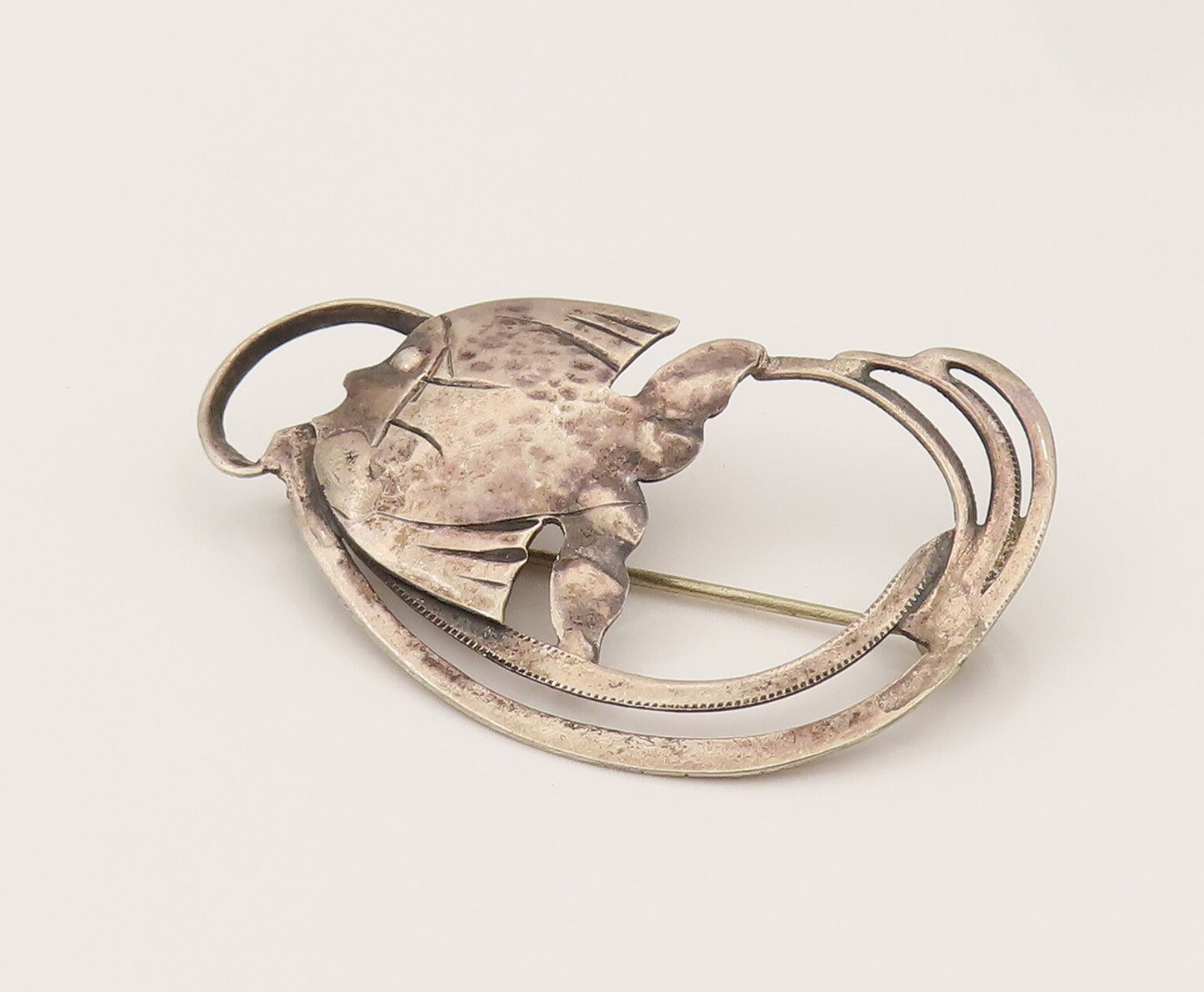 DESIGNER 925 Silver  Vintage Antique Swimming Ocean Fish Brooch Pin  BP10220
