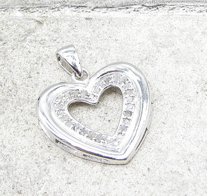 925 Sterling Silver  .20ctw Genuine Diamonds Love Heart Pendant  PT1269