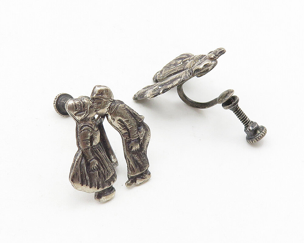 925 Sterling Silver  Vintage Kissing Couple Motif Non Pierce Earrings  EG5597