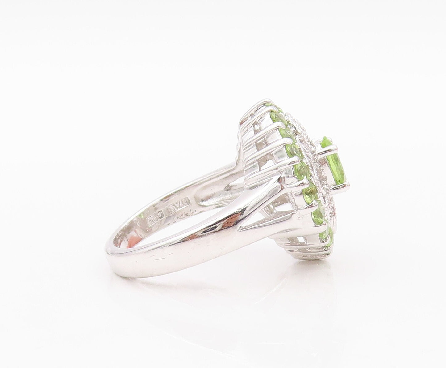 925 Sterling Silver Vintage Ring Round Peridot Floral Design Cut  SZ 8  RG32030