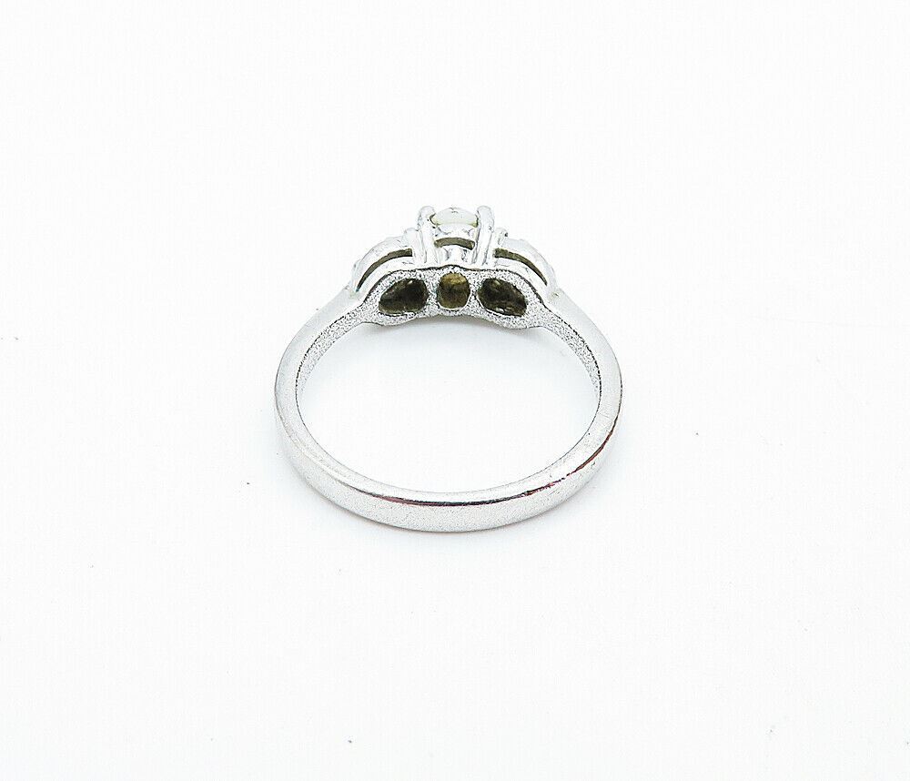 925 Sterling Silver  White Agate & Topaz Solitaire Accent Ring Sz 6  RG6381