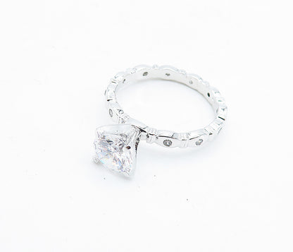 925 Sterling Silver  Cubic Zirconia Solitaire With Accents Ring Sz 8  RG5844