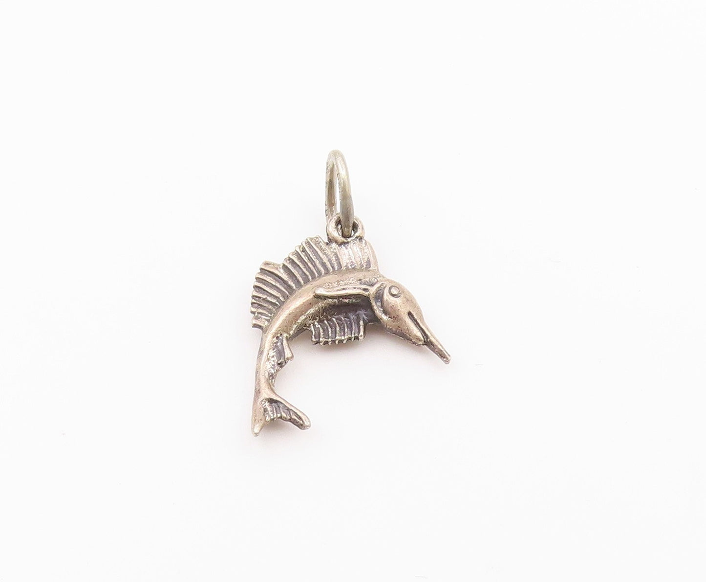 925 Sterling Silver  Vintage Petite Swordfish Motif Drop Pendant  PT17872
