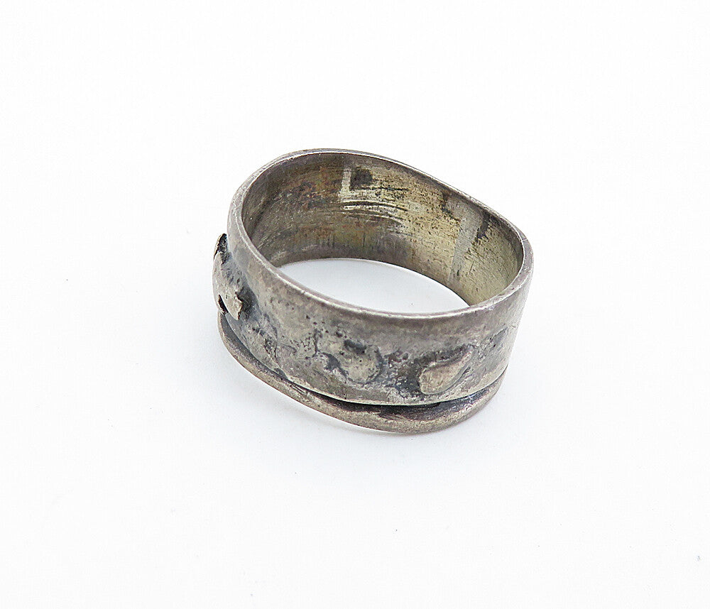 925 Silver  Vintage Antique Oxidized Raised Detail Band Ring Sz 6  RG6601