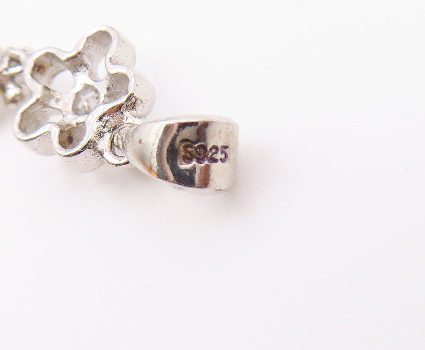 925 Sterling Silver  White Cubic Zirconia Floral Pebbled Drop Pendant  PT1517