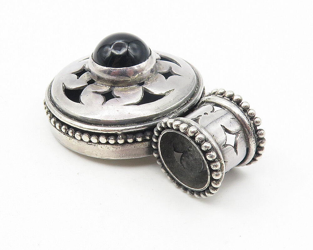 925 Sterling Silver  Vintage Cabochon Cut Black Onyx Floral Pendant  PT9291